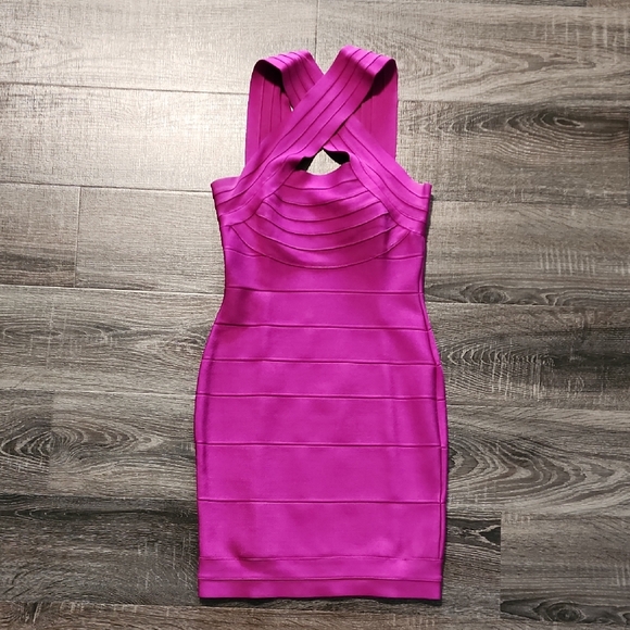 🎉 Herve Leger criss cross Bandage Dress 🎉 - Picture 1 of 5